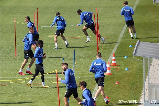 足总杯-B费破门 曼联点球总比分5-3阿森纳晋级